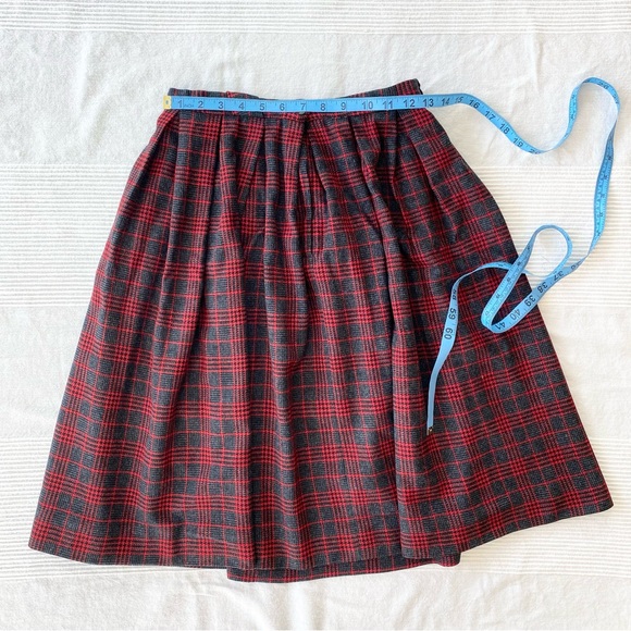 Vintage Plaid Wool Skirt - Picture 3 of 9